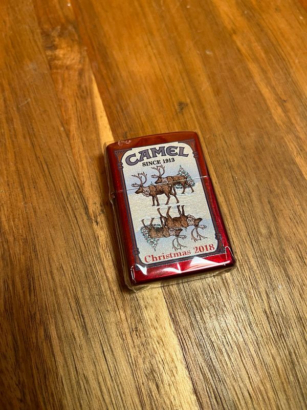 2018 Camel Christmas Reindeer Sealed Unstruck Zippo Lighter