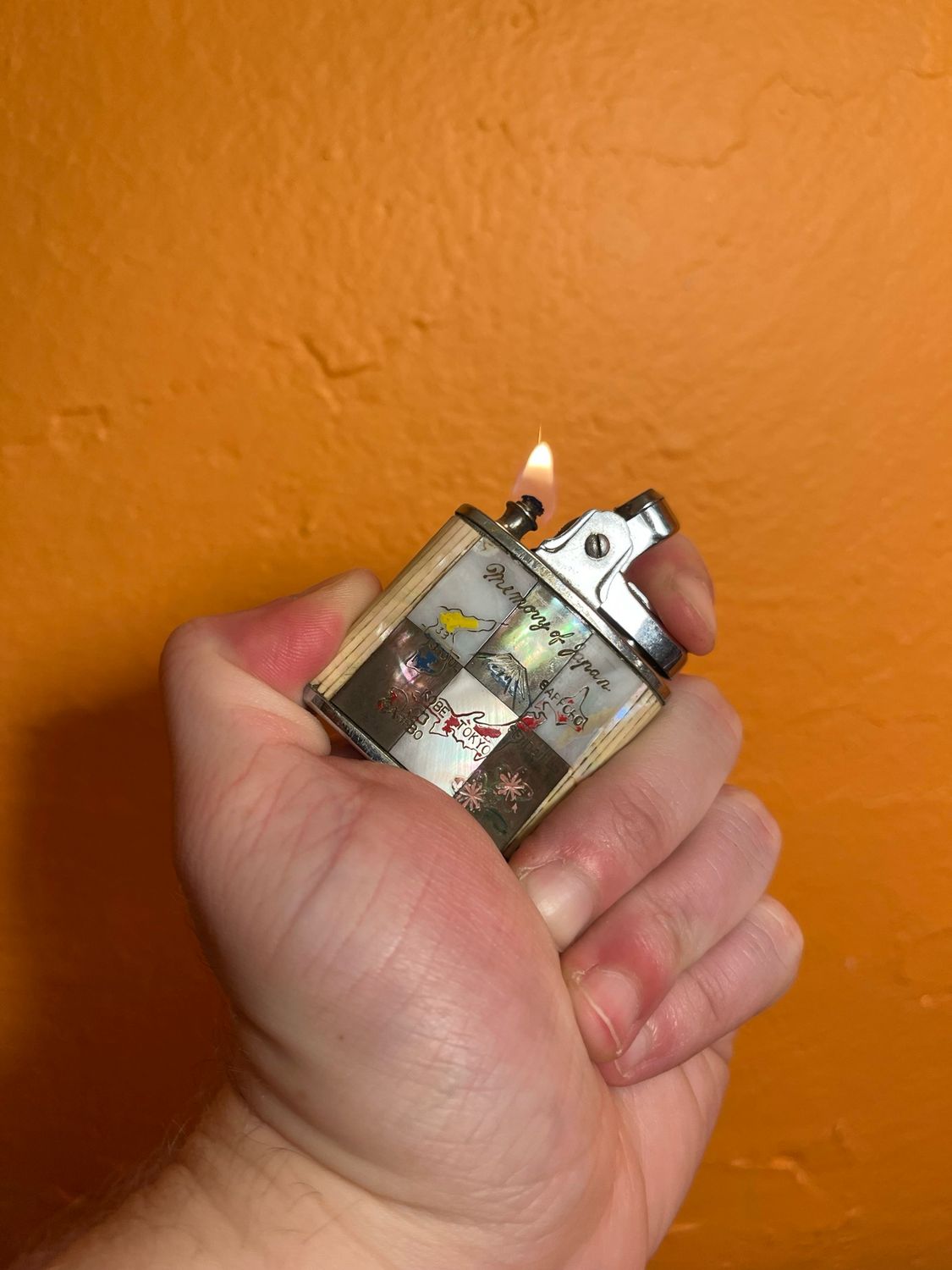 Memory Of Japan Souvenir Mother Of Pearl Lighter