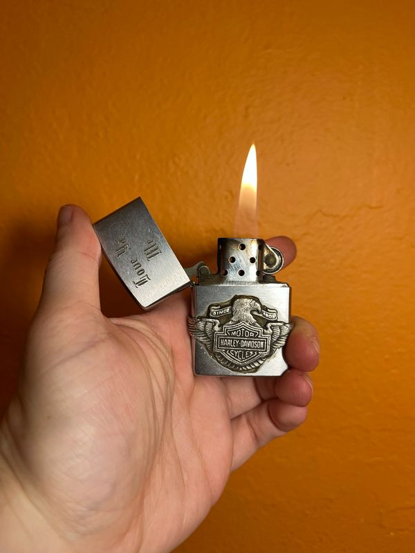1999 Customized ‘Love Ya, Me / Lose It &amp; Die’ Harley Davidson Zippo Lighter