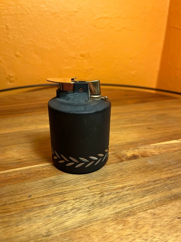 Ronson Varaflame Venus Table Lighter