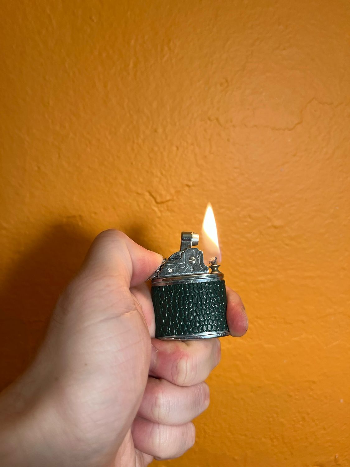 Knight Green Leather Lighter