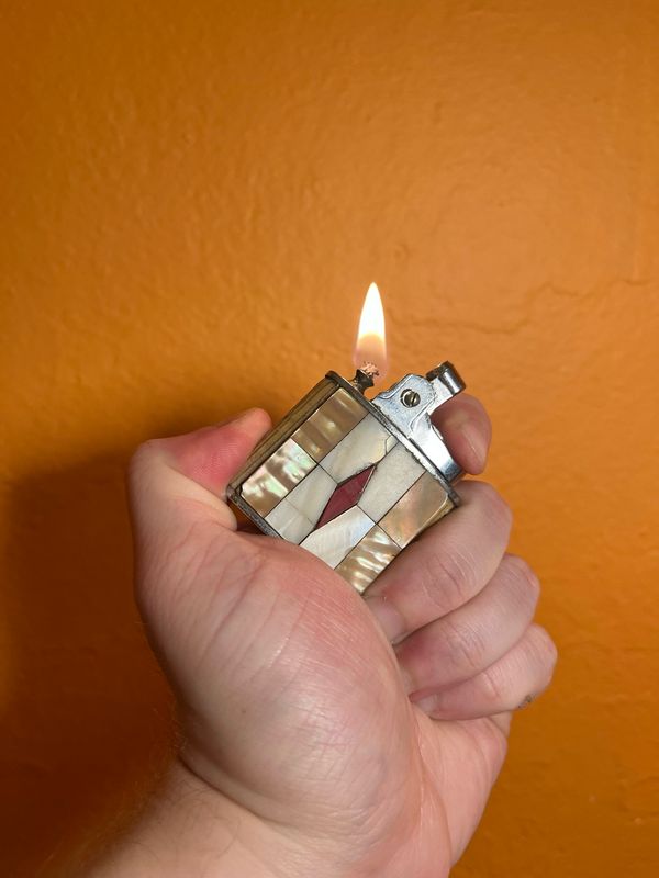 Atlantis Mother Of Pearl Lighter