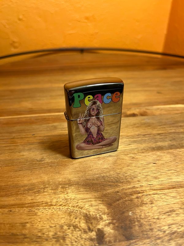 2022 Peace Hippie Pinup Sealed Unstruck Zippo Lighter