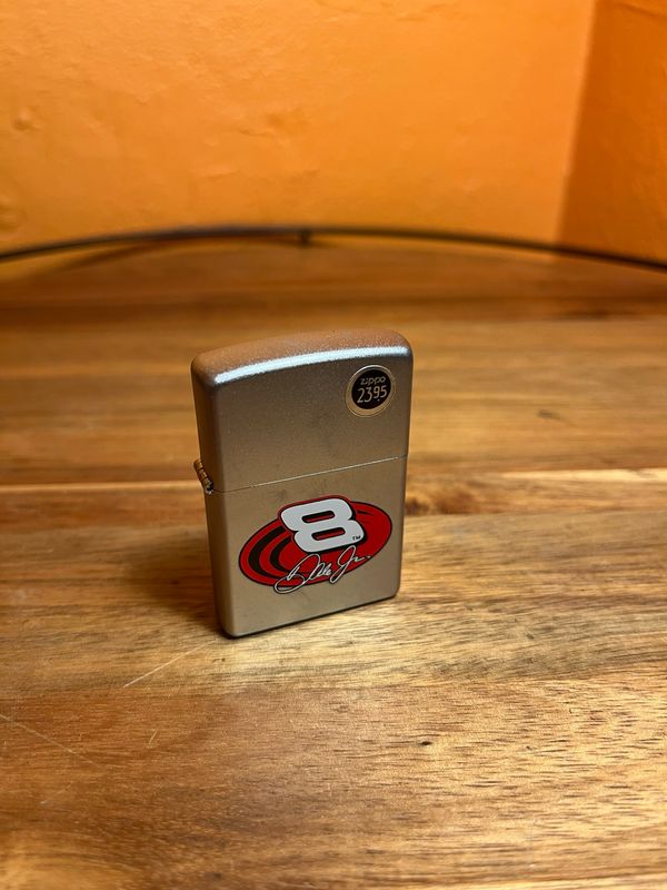 2005 8 Dale Jr NASCAR Sealed Unstruck Zippo Lighter