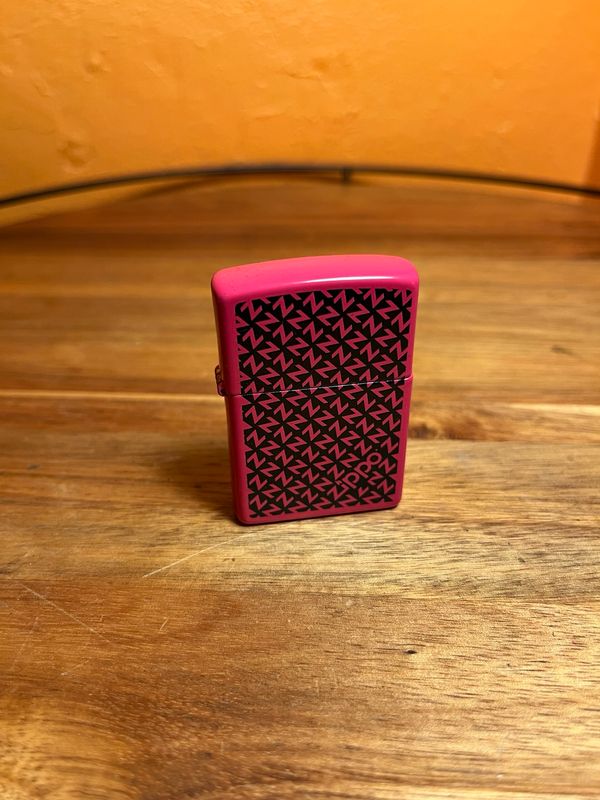 2022 Pink Z Sealed Unstruck Zippo Lighter