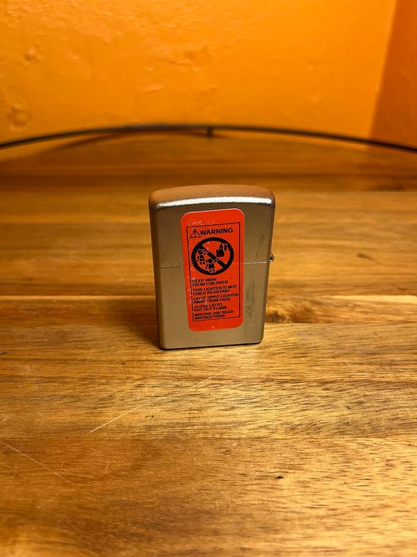 2005 Olivia Berbardinis Hot Devil Pinup Sealed Unstruck Zippo Lighter