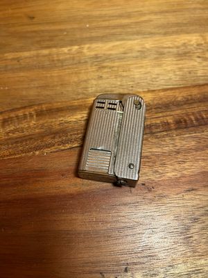 Regens Squeeze Lighter