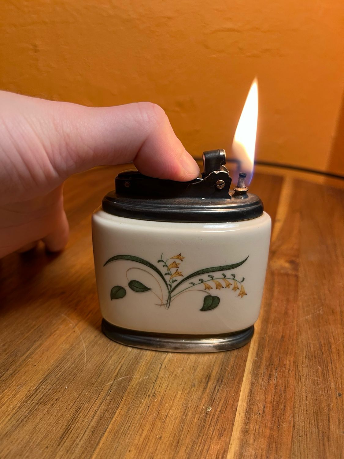 Ronson Minerva Table Lighter
