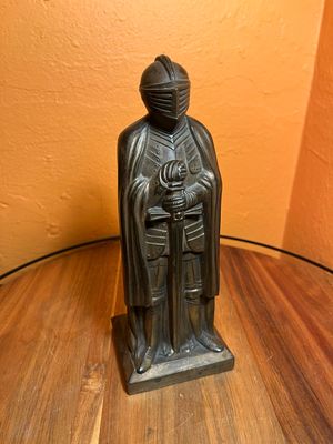 Oversized Standing Knight Table Lighter