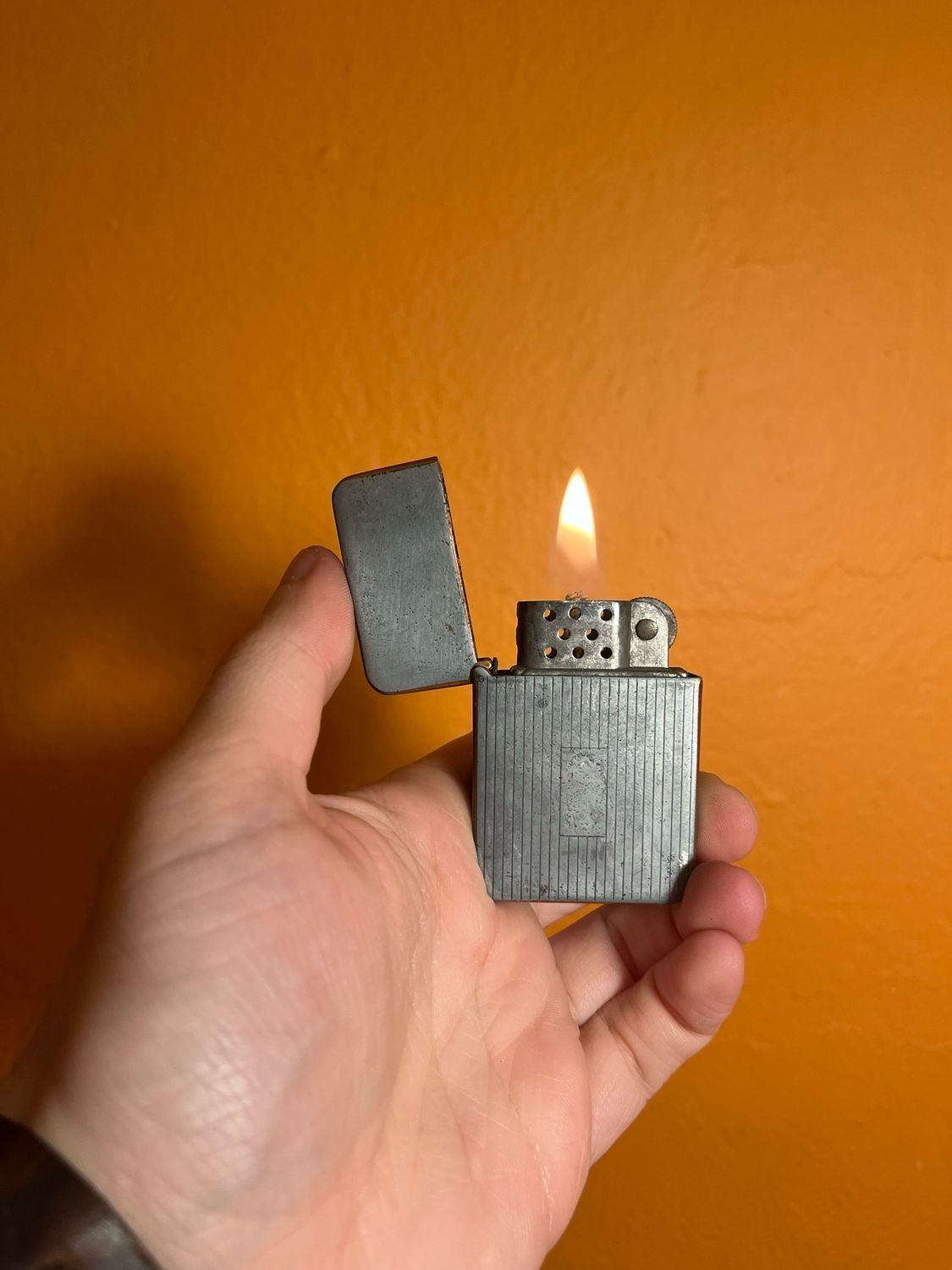 Distressed Flip Top Lighter