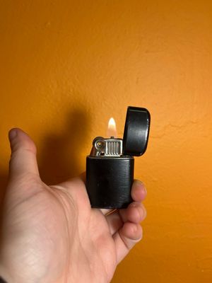 Black Ronson Typhoon British Empire Made Flip Top Lighter