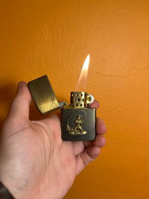 Windsor Fishing Flip Top Lighter