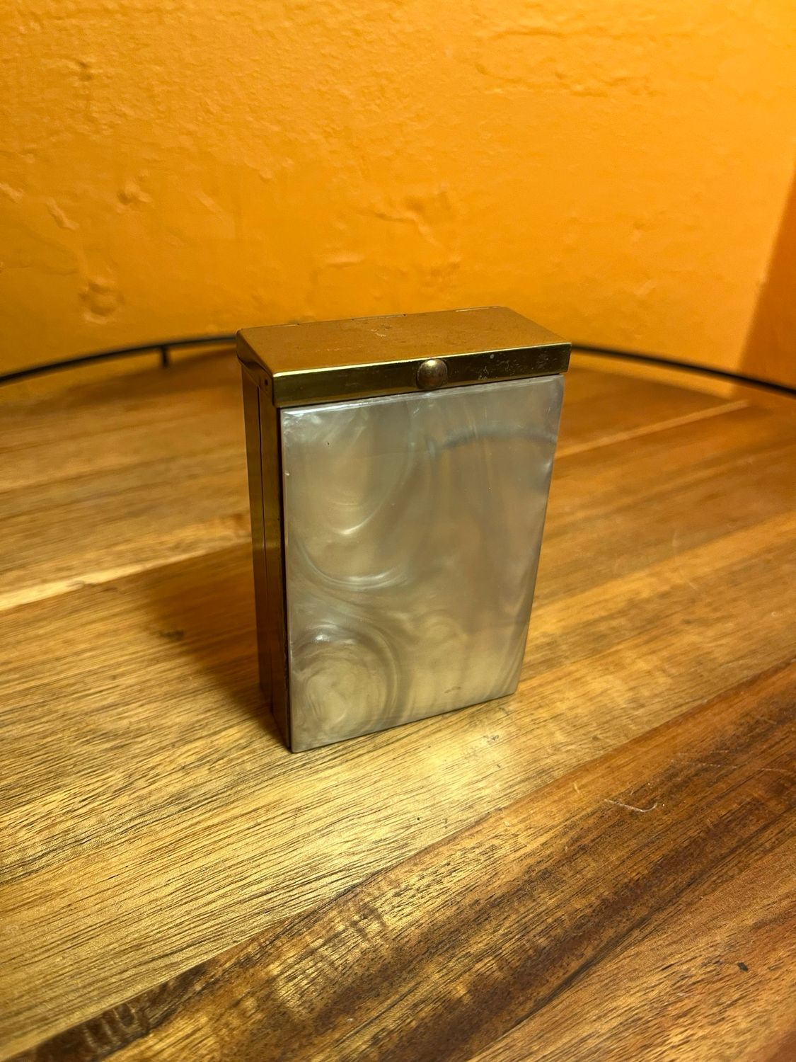 Marhill Fifth Avenue Imitation Mother Of Pearl Cigarette Case