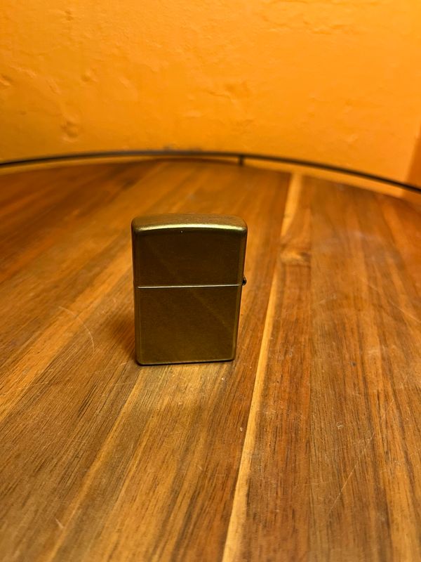 1998 Shark Fabulous Nature Zippo Lighter