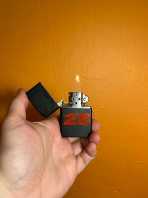 28 Racing Font Flip Top Lighter