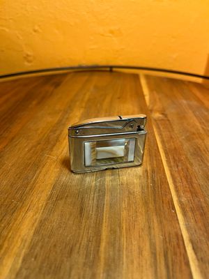 Finnicky Mother Of Pearl Red Diamond Flat Lighter