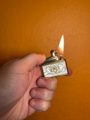 Colibri By Kreisler West German Pearl Flower Lighter