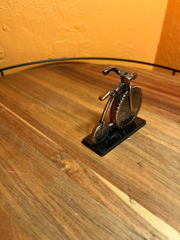 Nonworking Bicycle Table Lighter