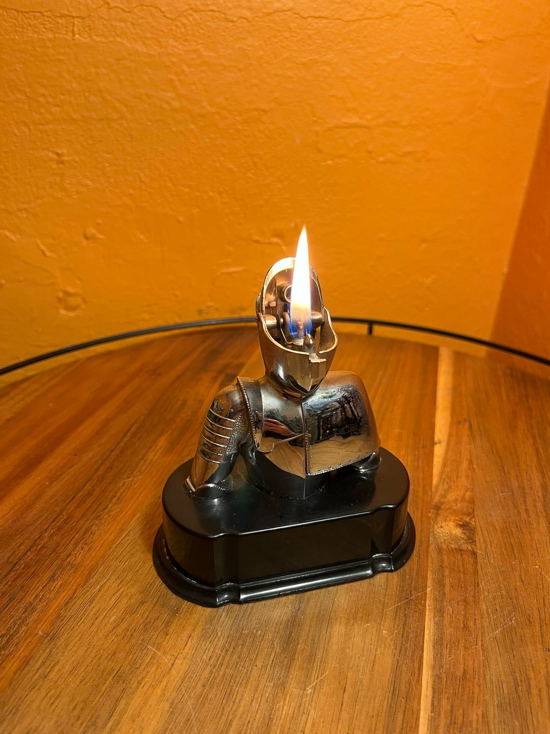 Hamilton Knight Armor Table Lighter