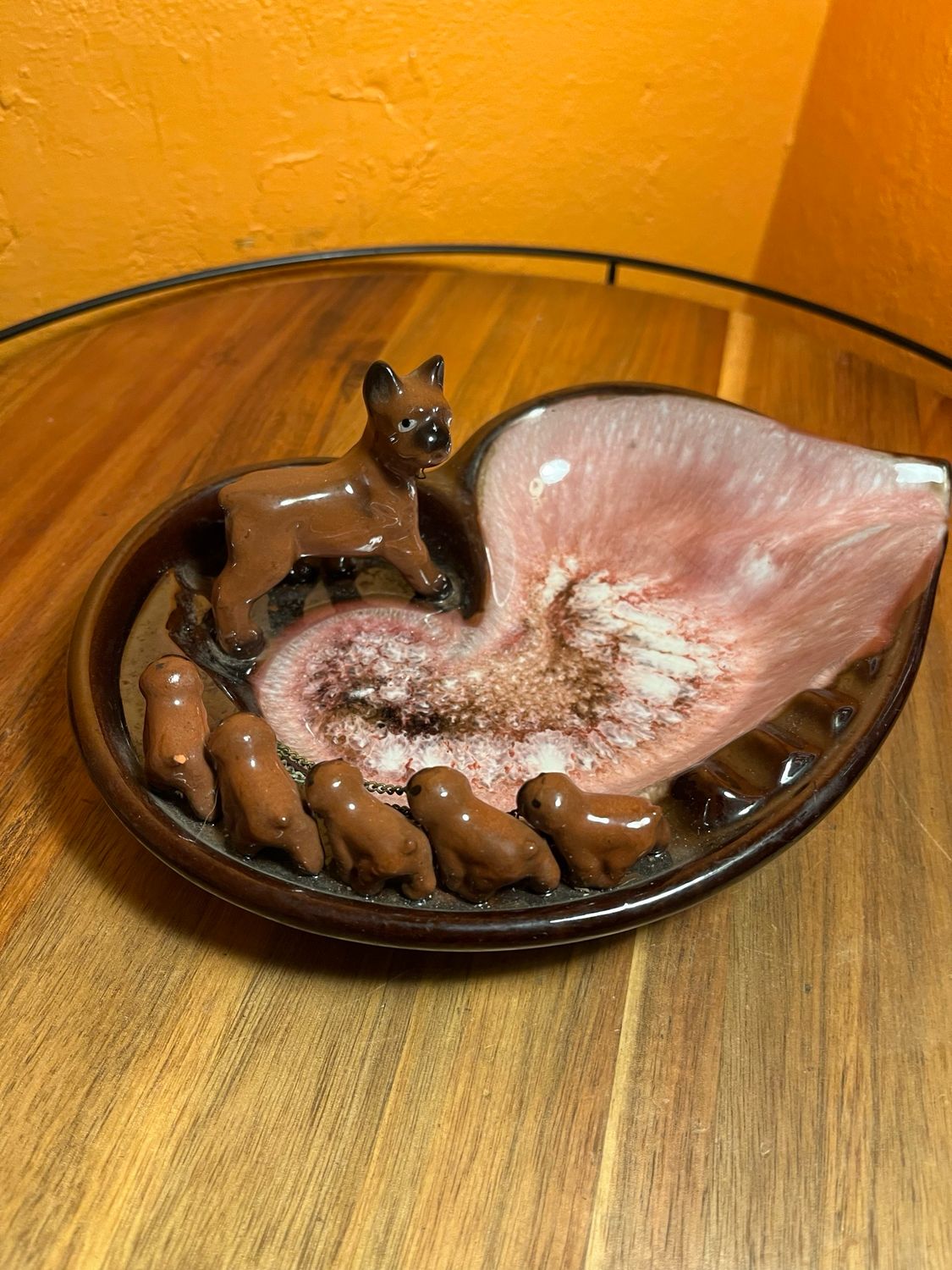 Mama Dog &amp; Puppies Ashtray