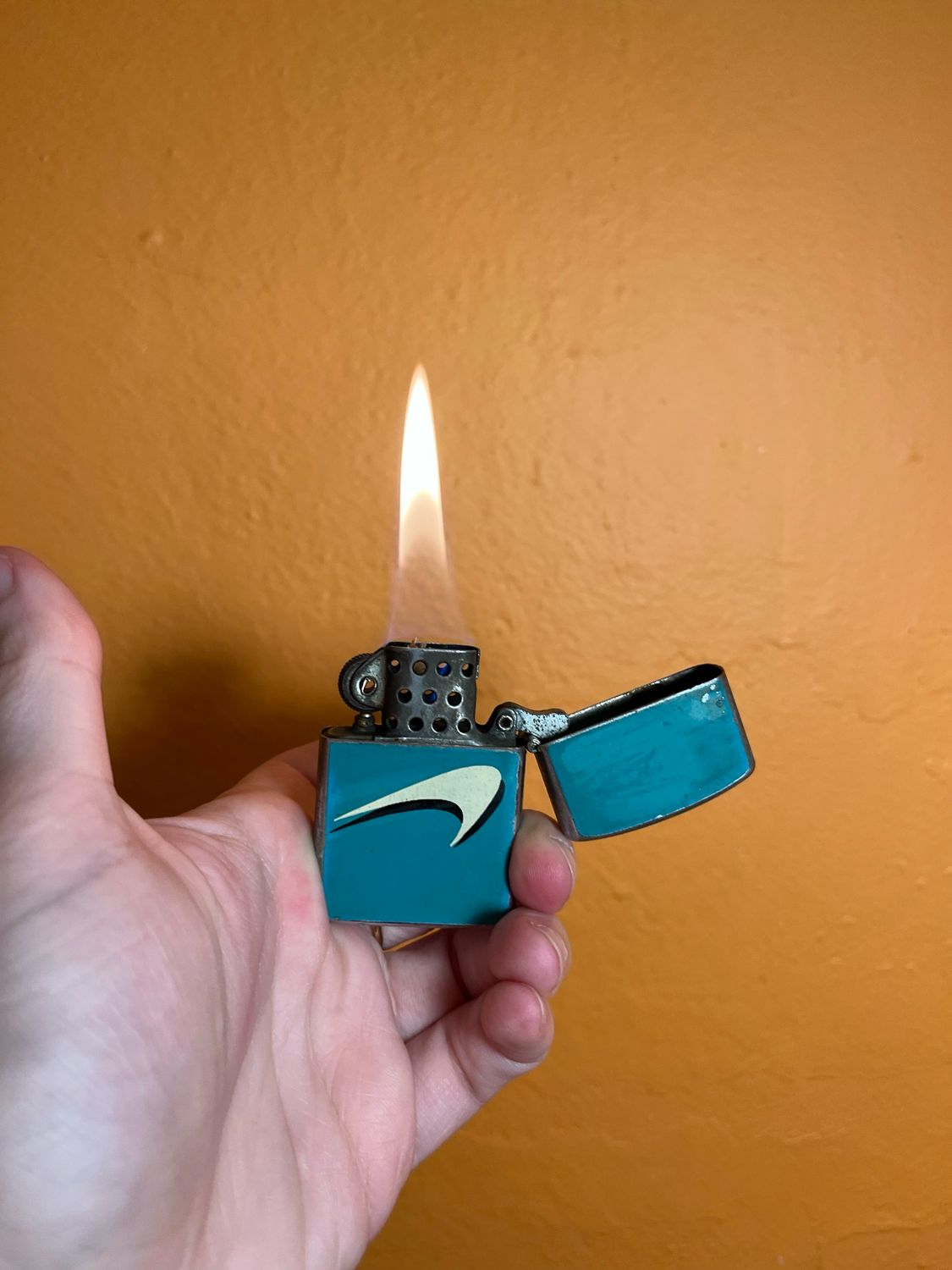 Newport Swoosh Flip Top Lighter