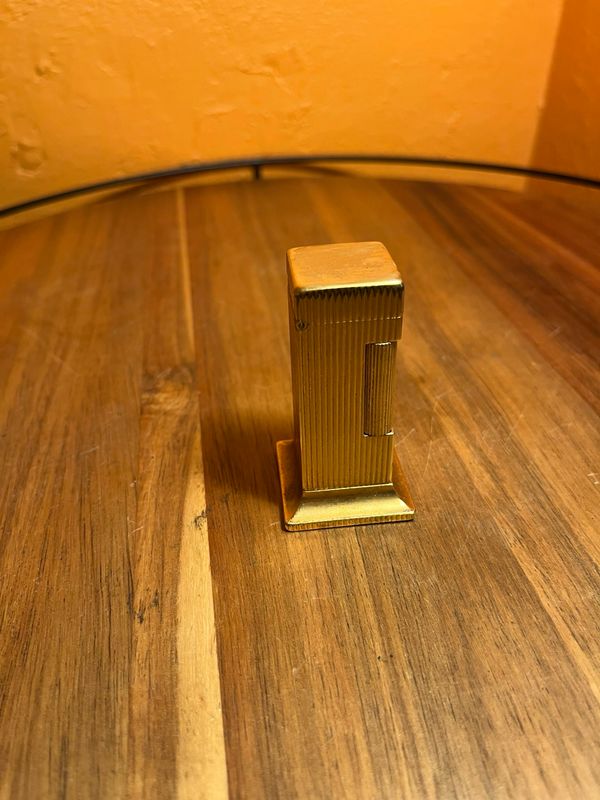 Dunhill Golden Side Strike Table Lighter
