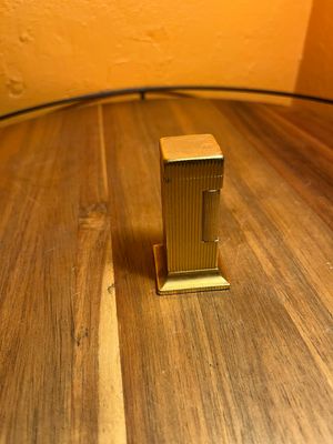 Dunhill Golden Side Strike Table Lighter