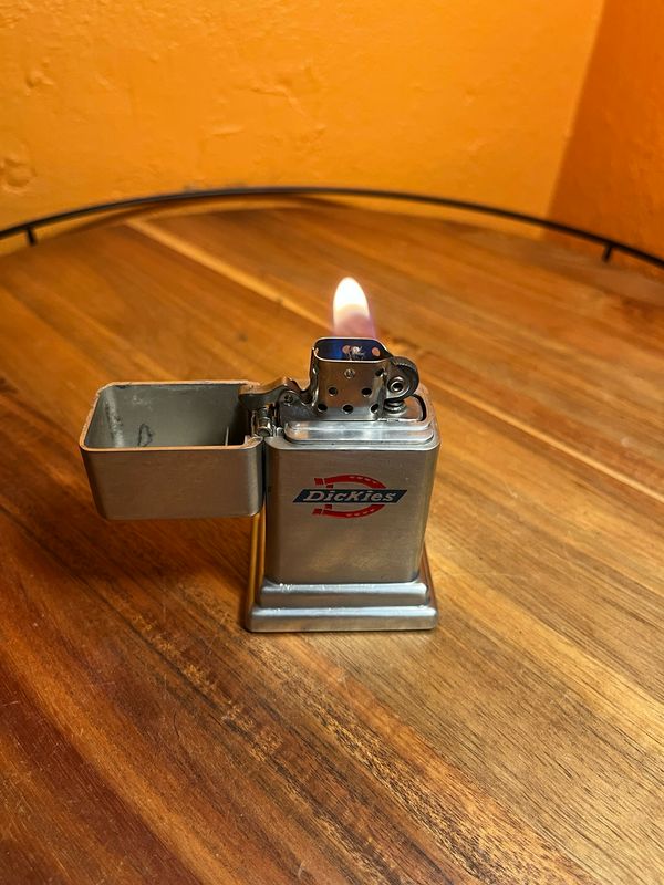 Dickies Zippo Barcroft Table Lighter