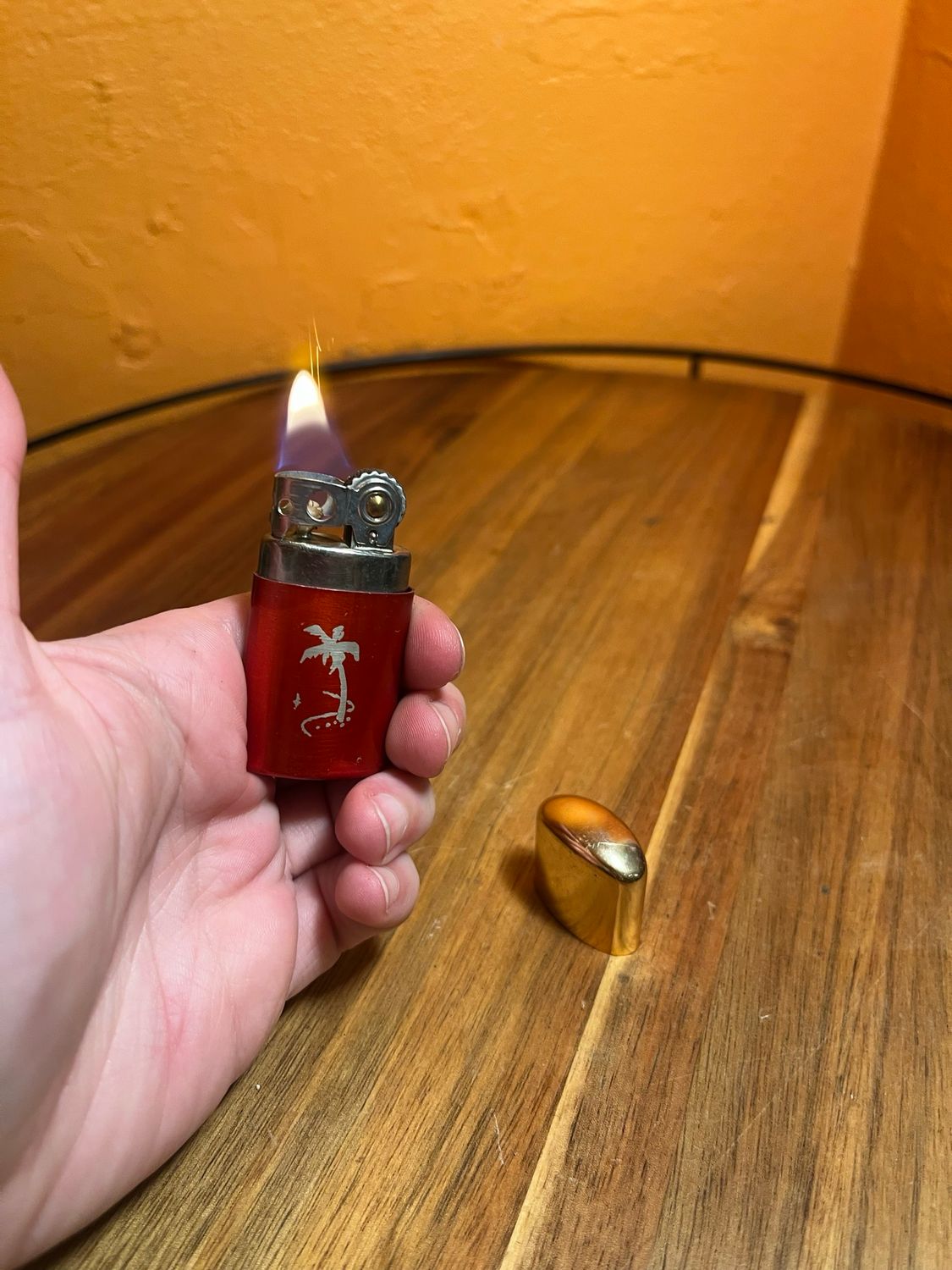 Red &amp; Gold Palm Tree Capsule Lighter