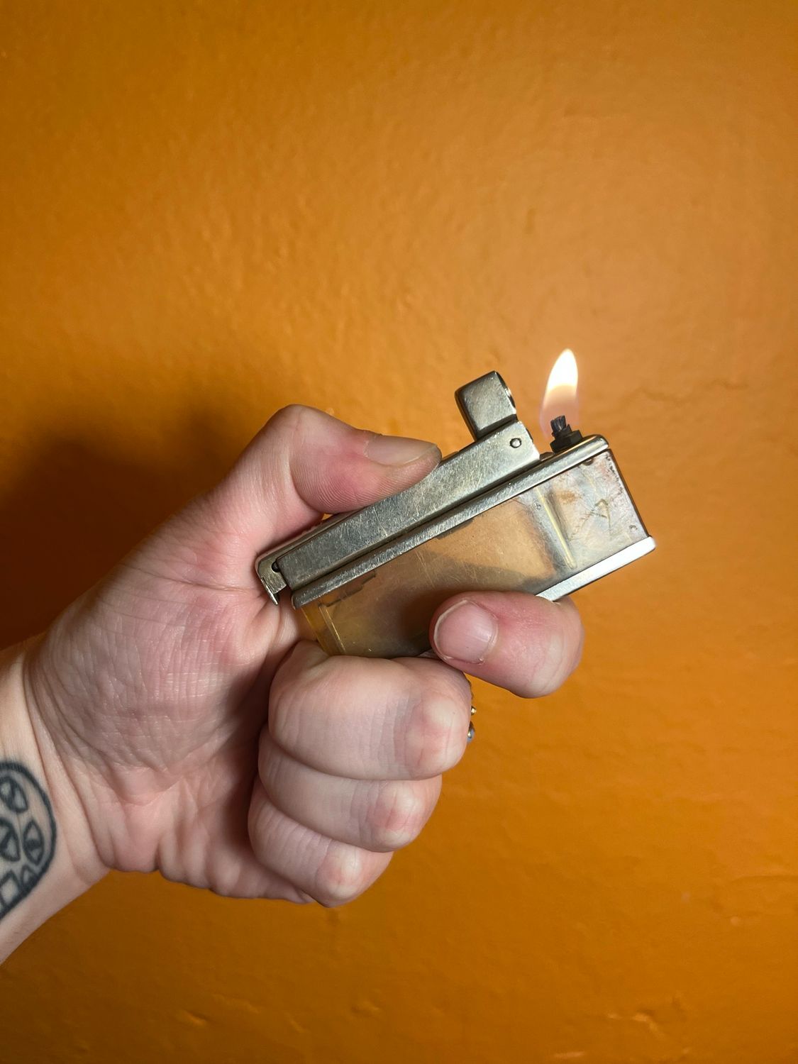 Clear Tank Flat Lighter