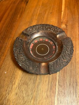 Fabulous Las Vegas Souvenir Roulette Wheel Ashtray