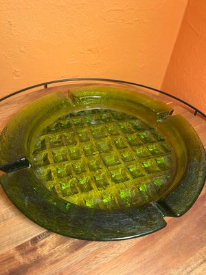 Green Textured Bottom Oversized Glass Ashtray