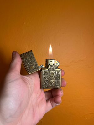 1999 Barrett Smythe 2000 Happy Millennium Brass Zippo Lighter
