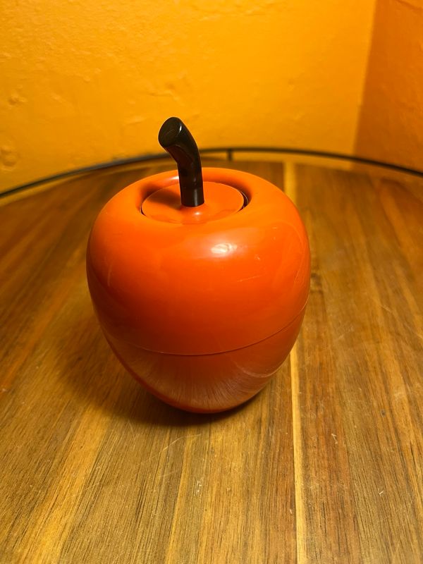 Red Apple Electro Match Table Lighter