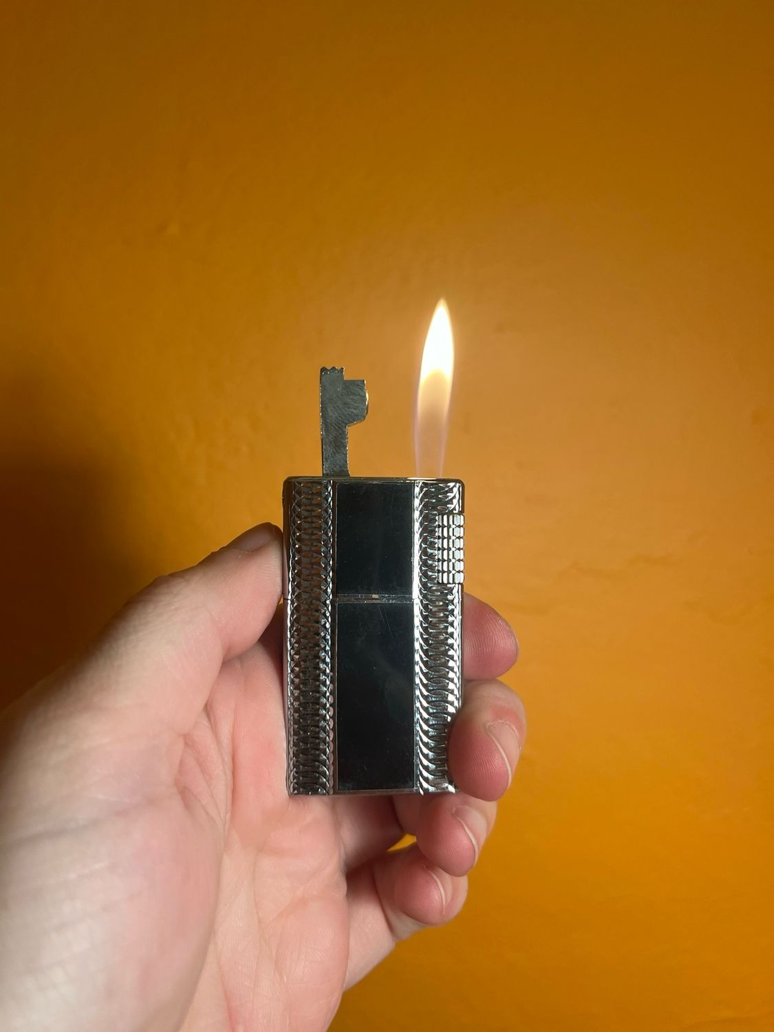 Super Valiant Butane Lighter