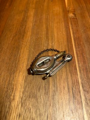 Captive Cap Trench Lighter