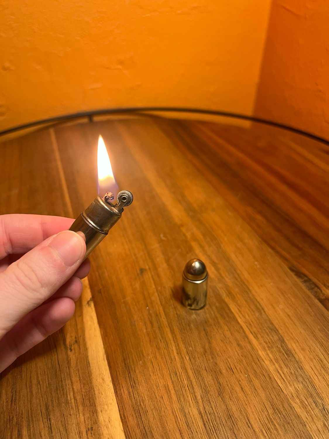 All Bright Capsule Lighter