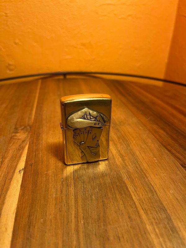 1997 Brass Barrett Smythe Poker Hand Zippo Lighter