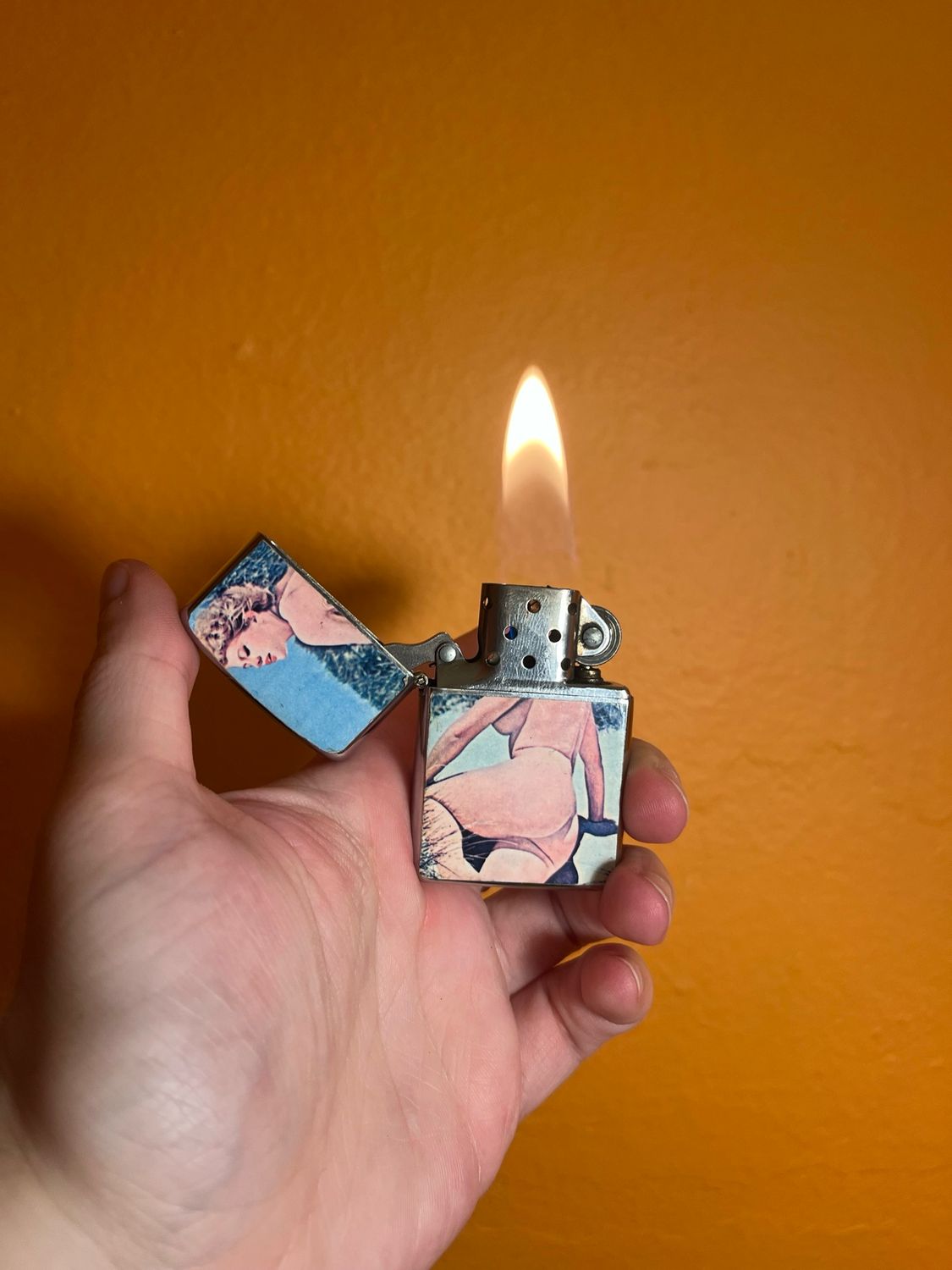 Pinup Flip Top Lighter