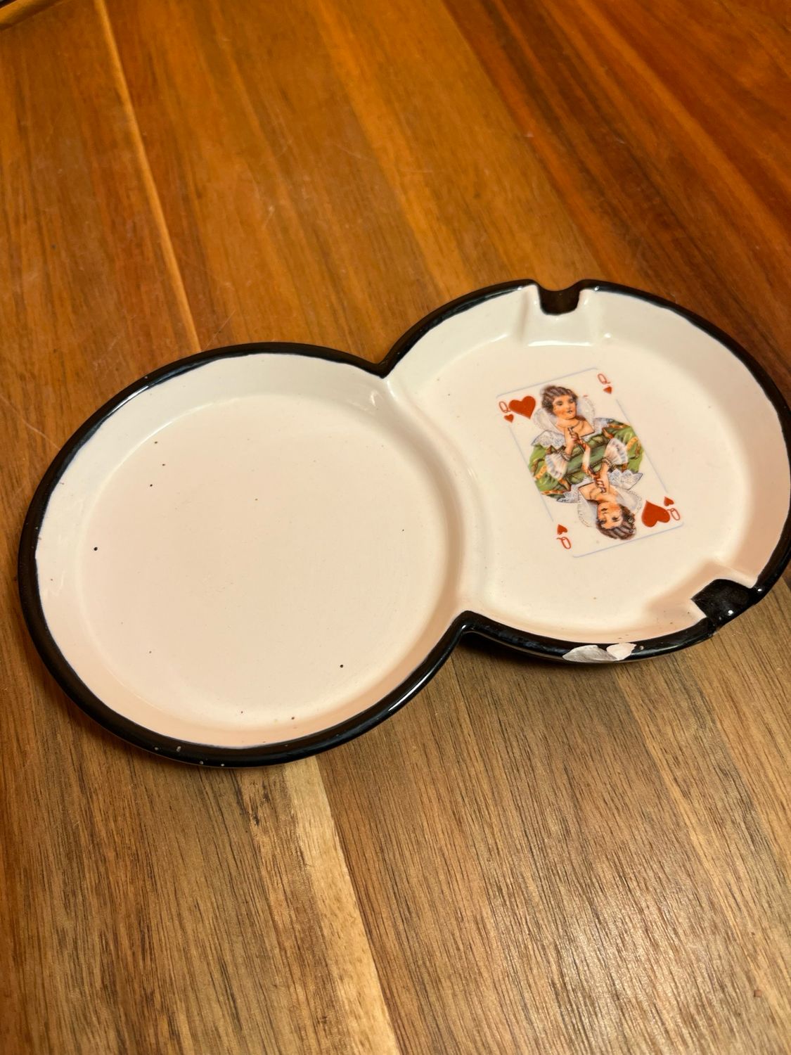 Queen Of Hearts Double Ashtray