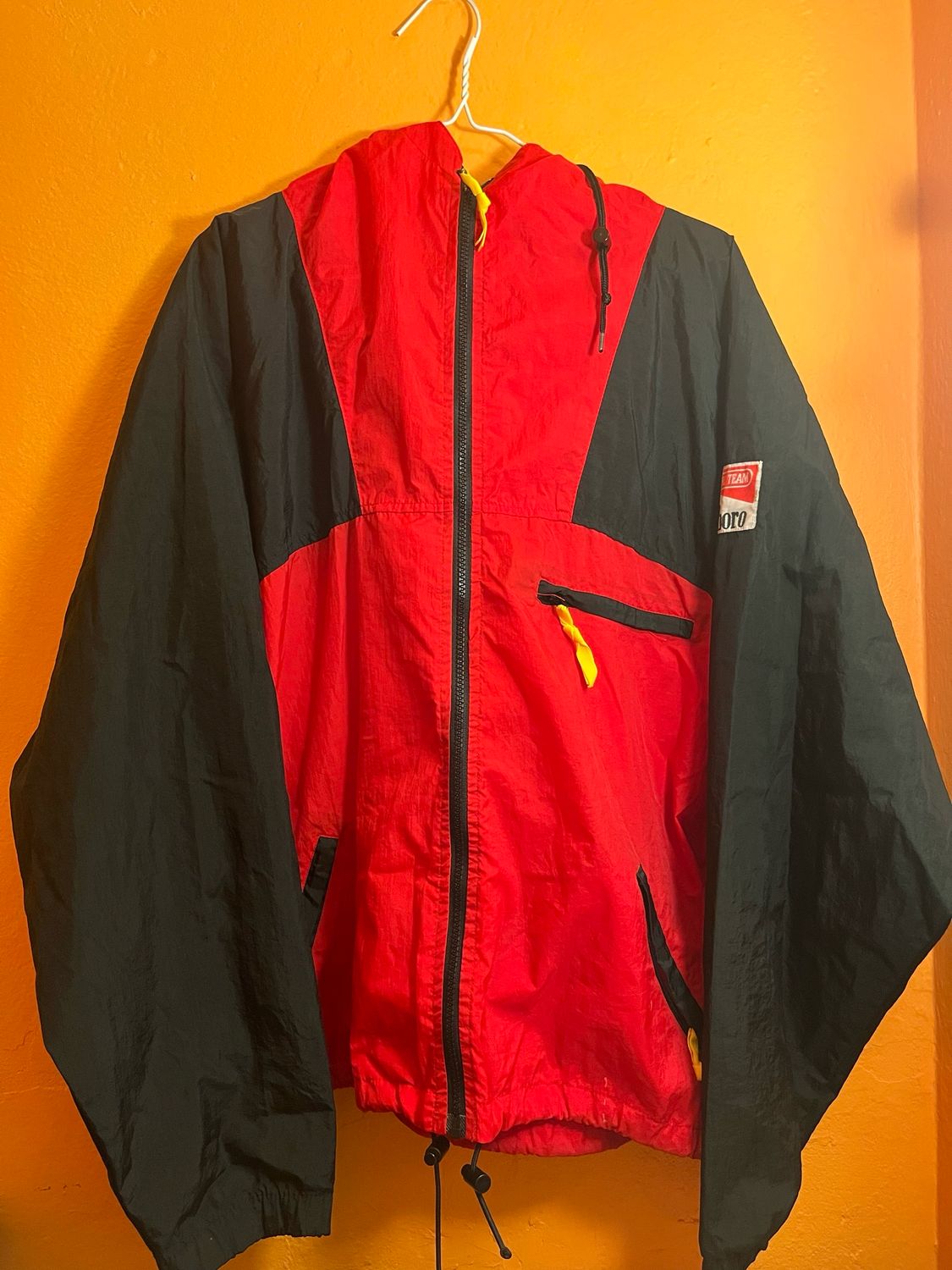 L Large Marlboro Adventure Club Jacket