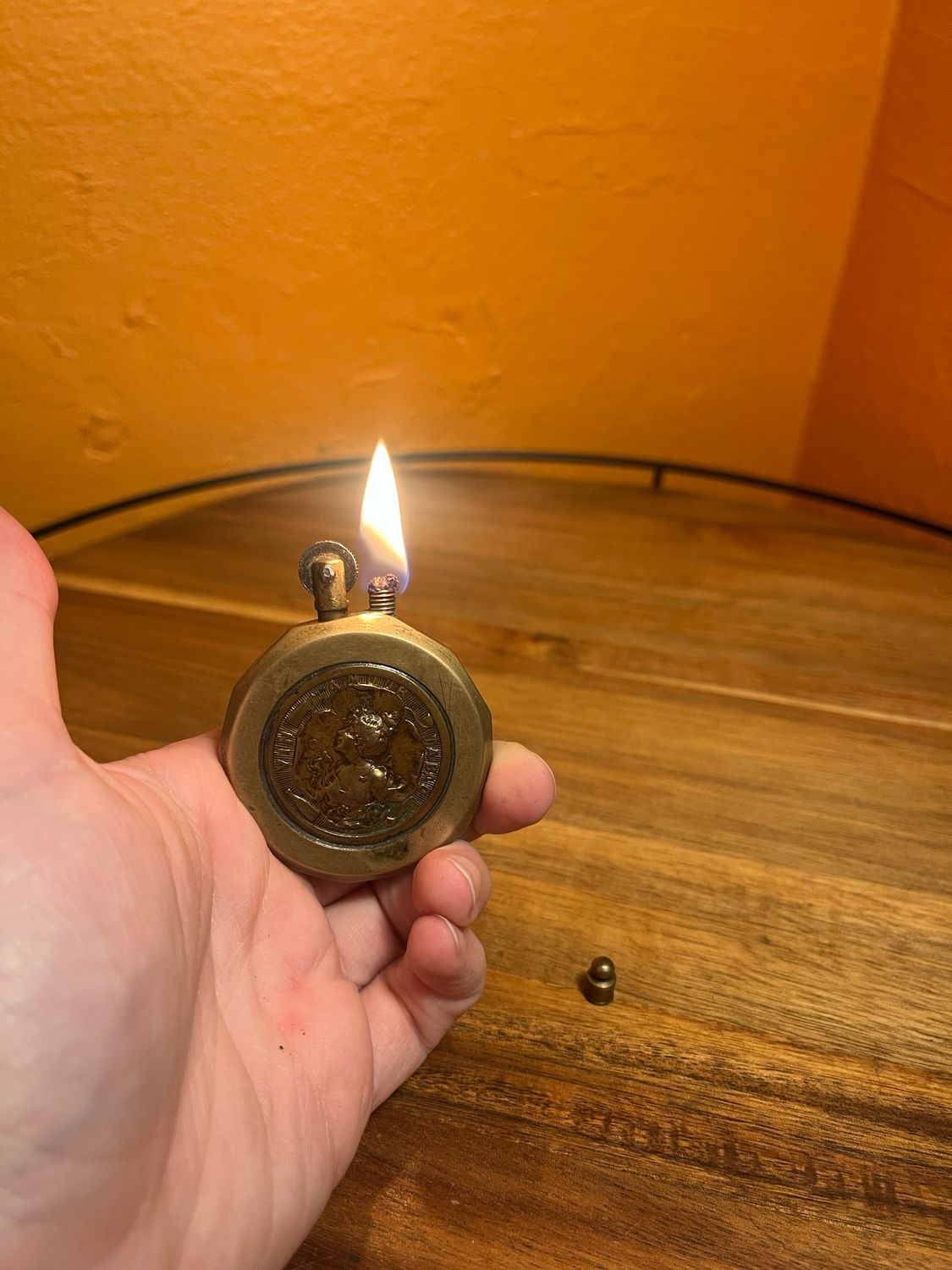 Vin Amour Tabac European Trench Lighter