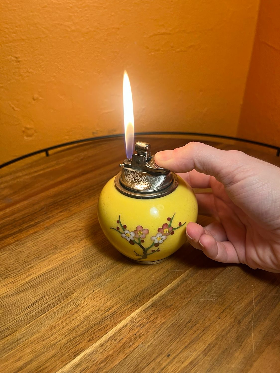 Japanese Tree Blossoms Table Lighter