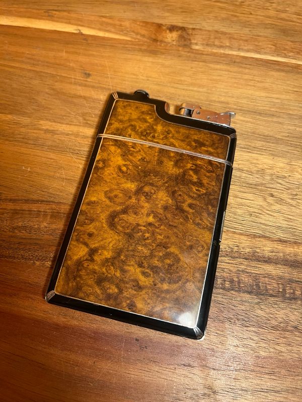 Evans Caramel Wood Grain Pattern Cigarette Case Lighter