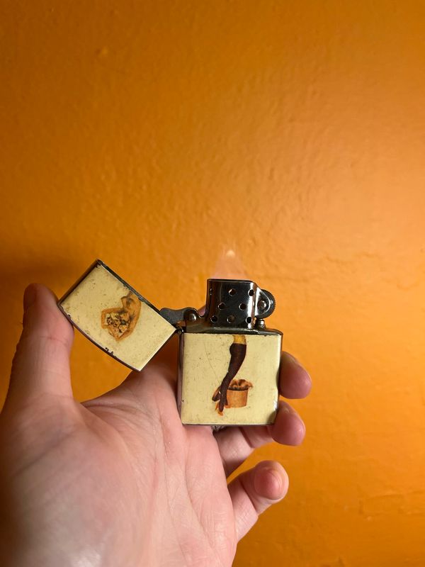 Classic Pinup Flip Top Lighter