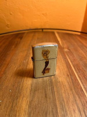 Classic Pinup Flip Top Lighter