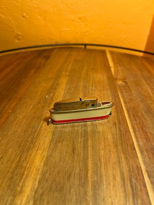 Plain Cream Sarome Cruiser Lighter