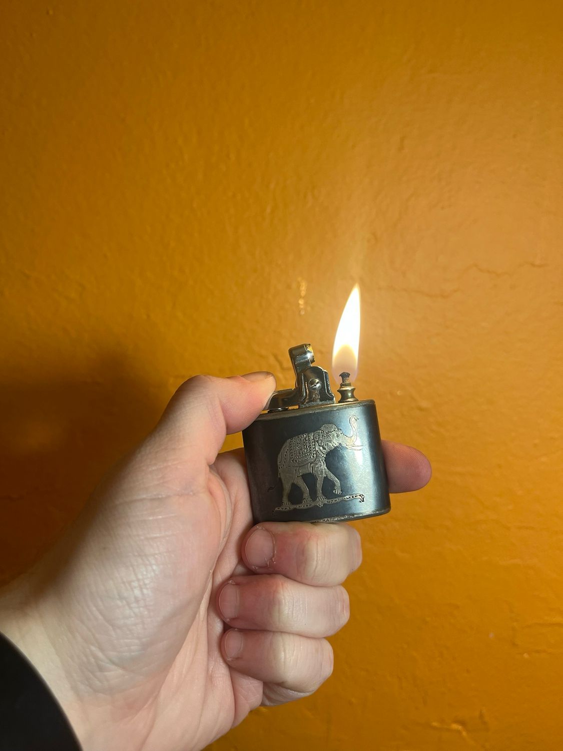 Ronson Made In England Silver Plated South/Southeast Asian Motifs Lighter