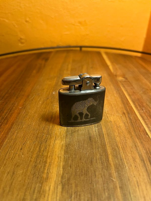 Ronson Made In England Silver Plated South/Southeast Asian Motifs Lighter