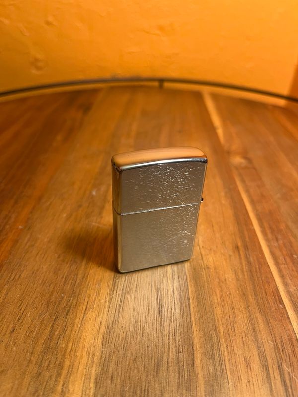 1999 Yellow &amp; Blue Swirls Camel Zippo Lighter